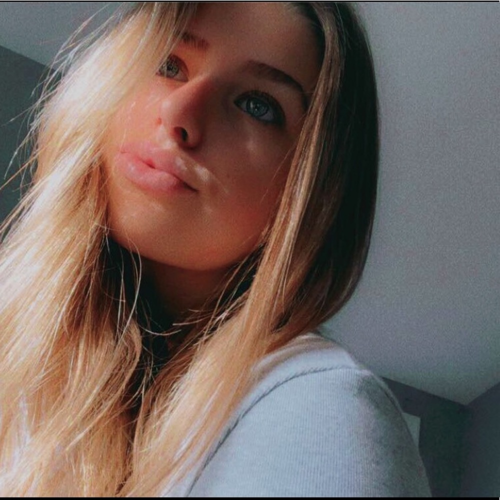 Meet your Posher, Alyssa